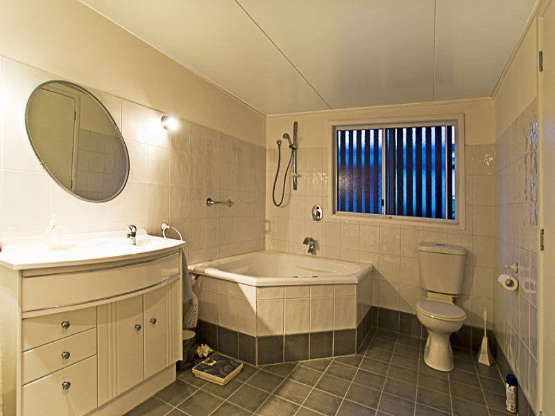 Runaway Bay QLD 4216