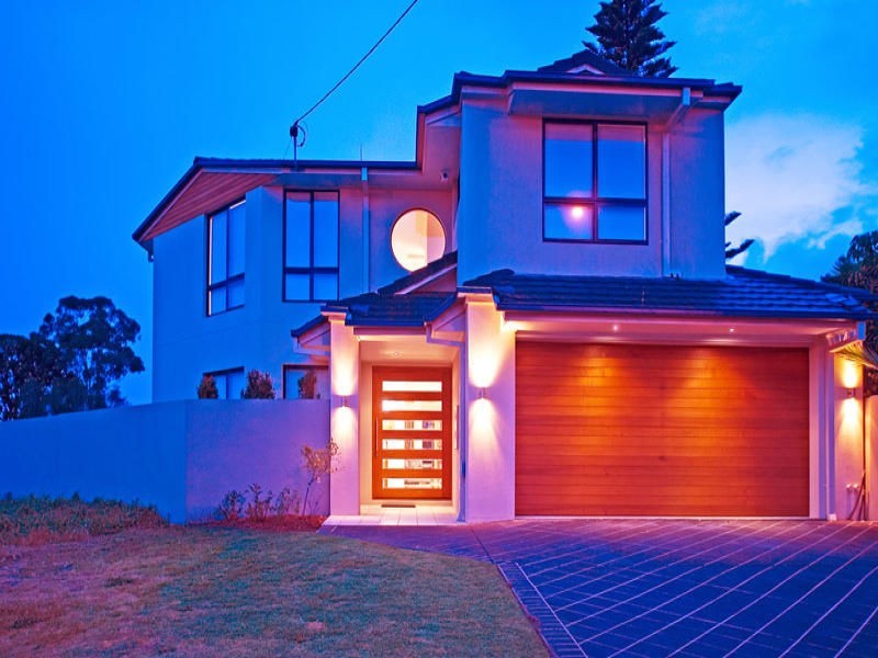 Broadbeach Waters QLD 4218