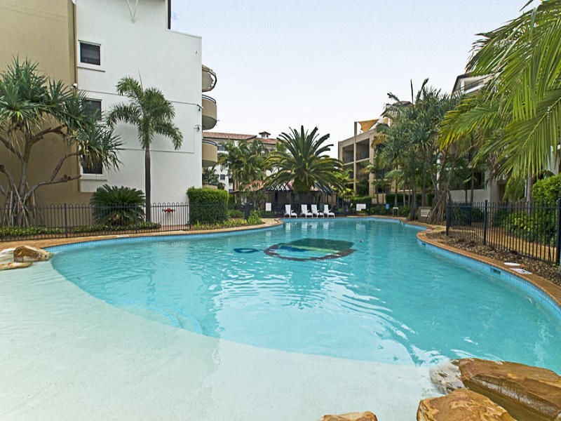 Labrador QLD 4215