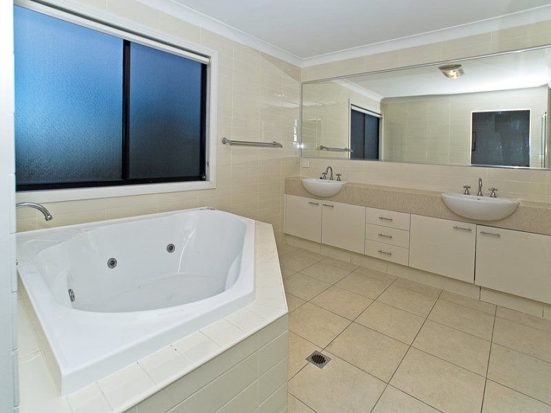 Molendinar QLD 4214