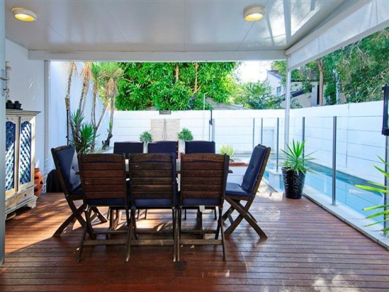 Paradise Point QLD 4216