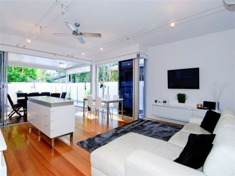 Paradise Point QLD 4216