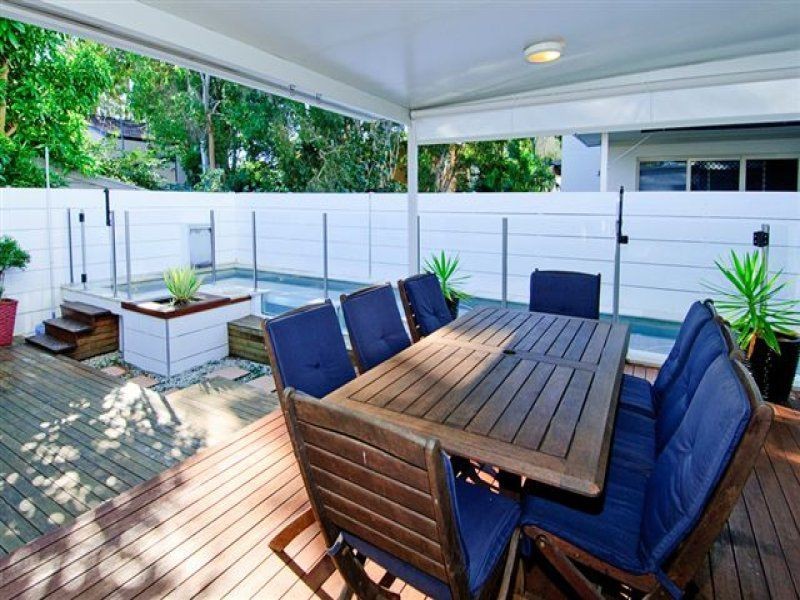 Paradise Point QLD 4216