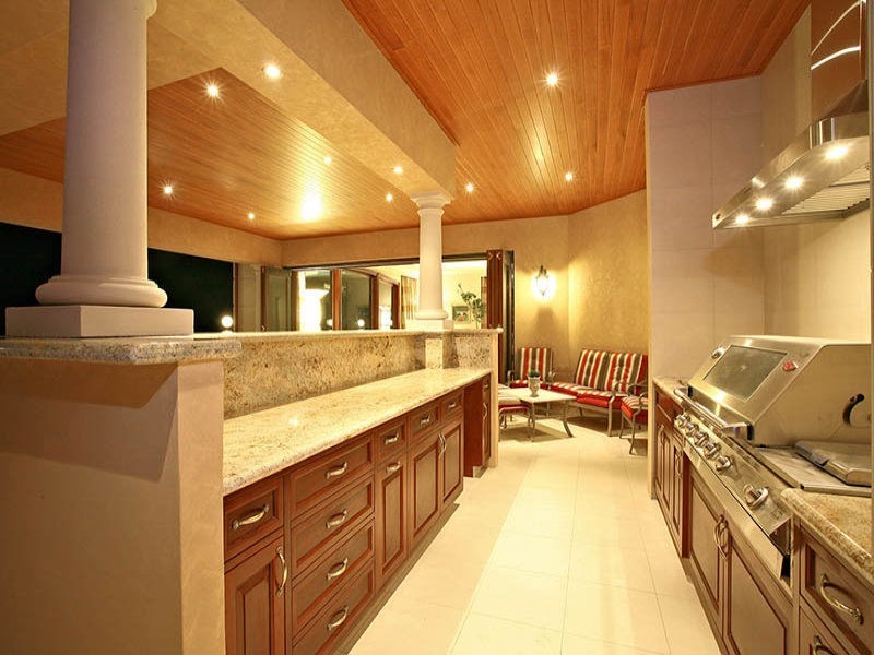 Sovereign Islands QLD 4216