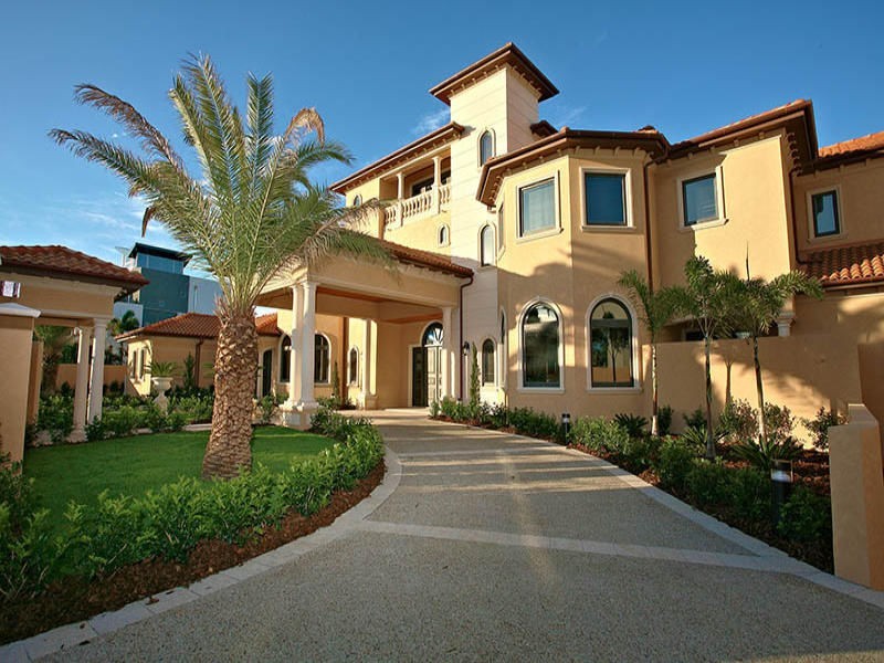 Sovereign Islands QLD 4216