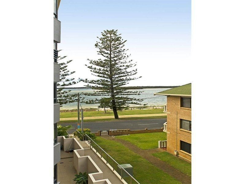 Biggera Waters QLD 4216