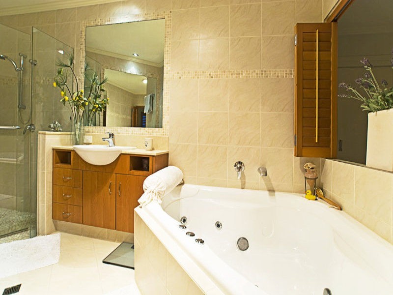 Runaway Bay QLD 4216