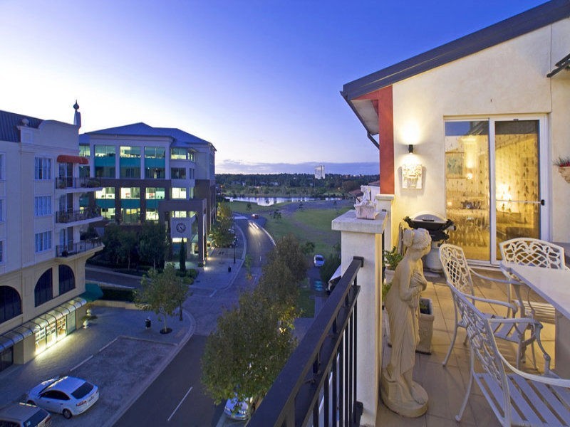 Carrara QLD 4211