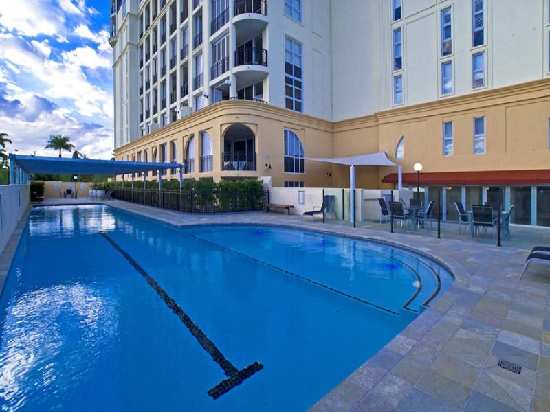 Carrara QLD 4211