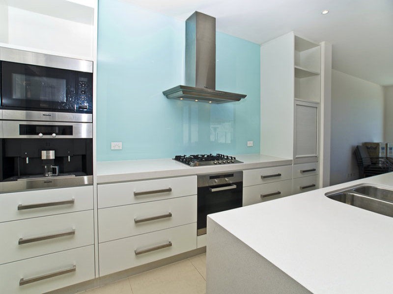 2/19 South Quay Drive, Biggera Waters QLD 4216