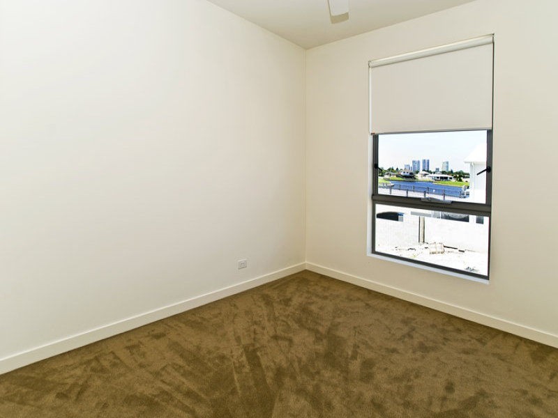 2/19 South Quay Drive, Biggera Waters QLD 4216