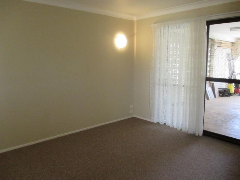 48 Broadwater Street, Runaway Bay QLD 4216