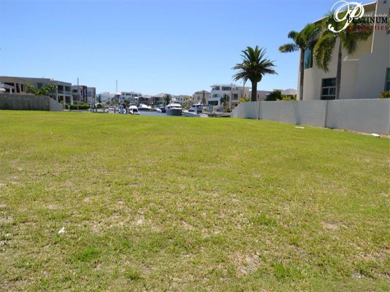 Sovereign Islands QLD 4216