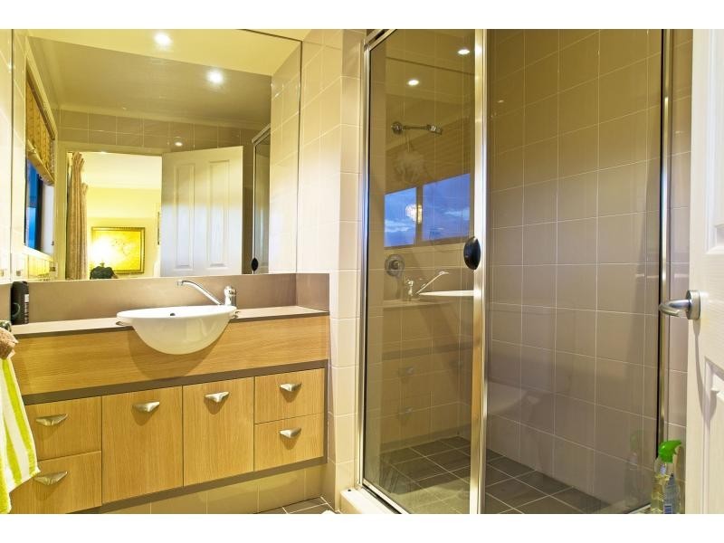 Carrara QLD 4211