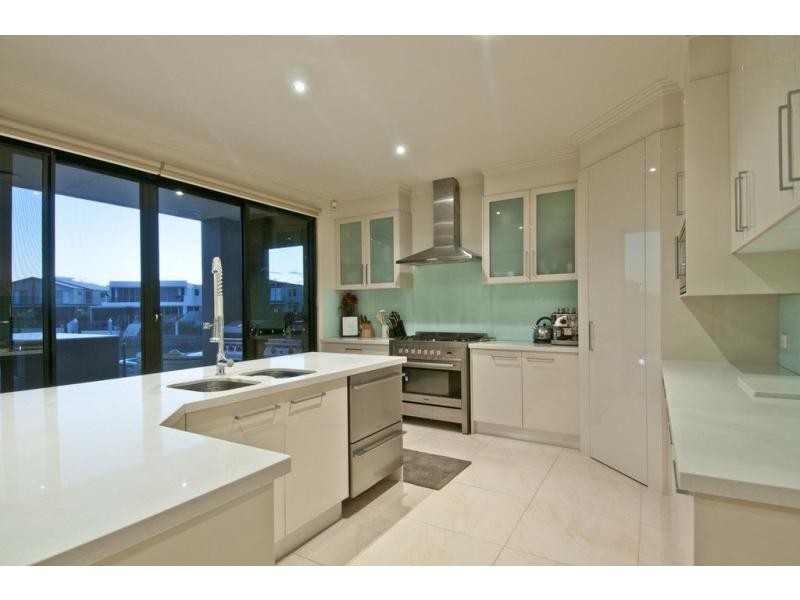 Biggera Waters QLD 4216