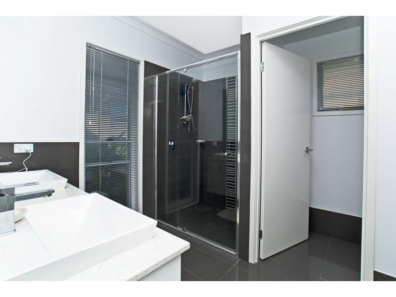 Hope Island QLD 4212