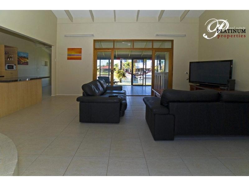 Paradise Point QLD 4216