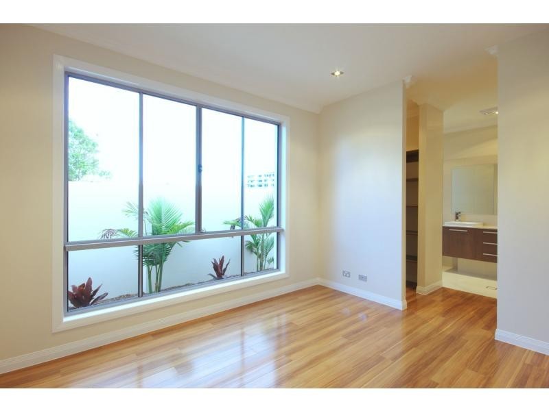 Biggera Waters QLD 4216