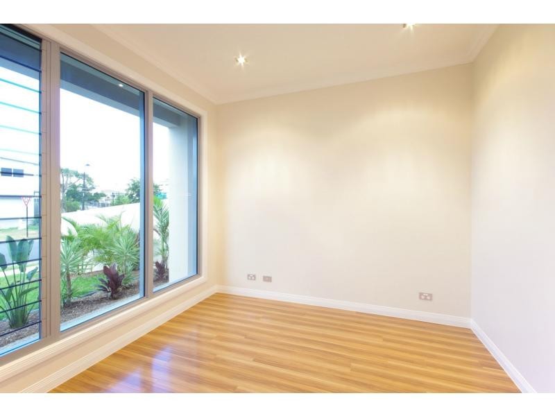 Biggera Waters QLD 4216