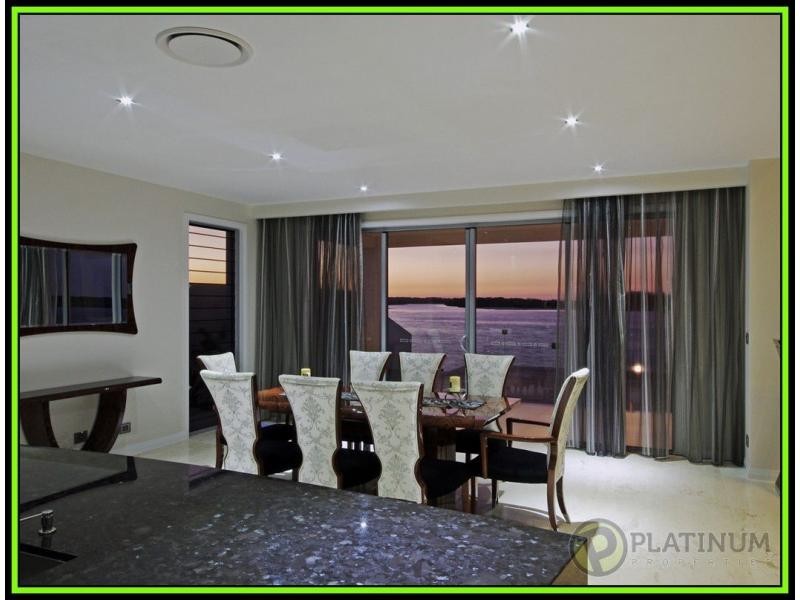 Sovereign Islands QLD 4216