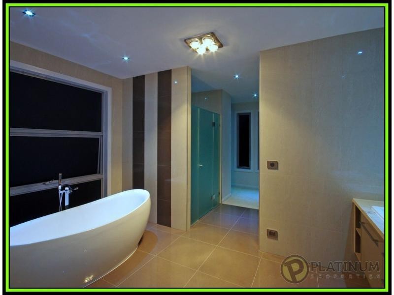 Sovereign Islands QLD 4216