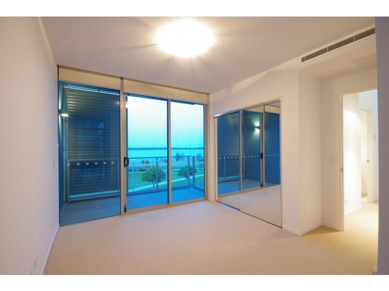 Paradise Point QLD 4216