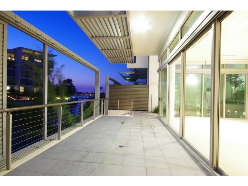 Paradise Point QLD 4216