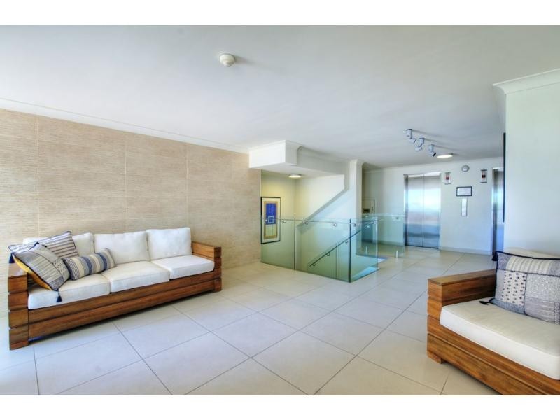 Main Beach QLD 4217