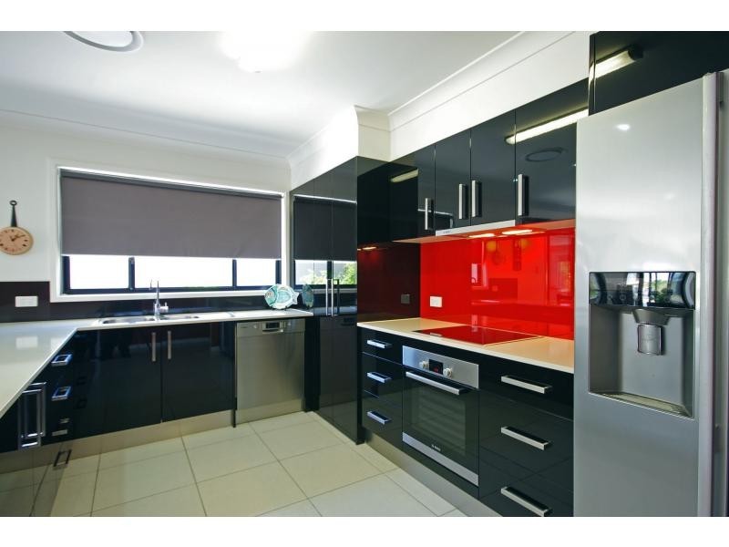 Paradise Point QLD 4216