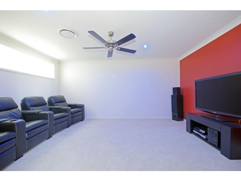 Paradise Point QLD 4216