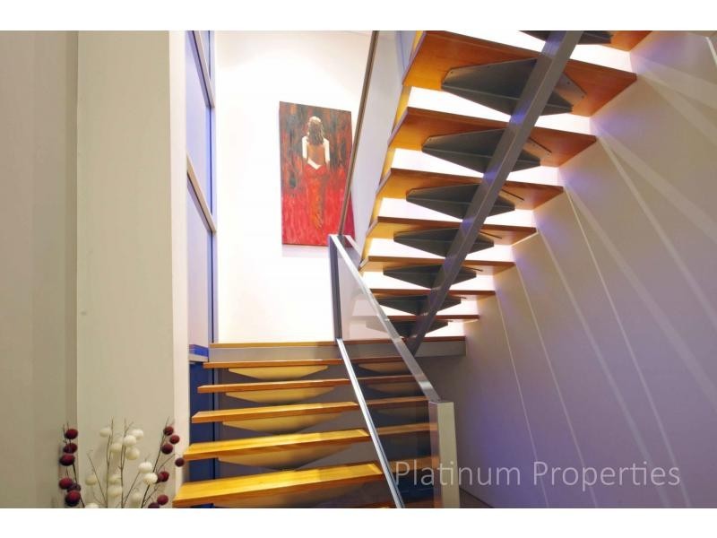 Sovereign Islands QLD 4216