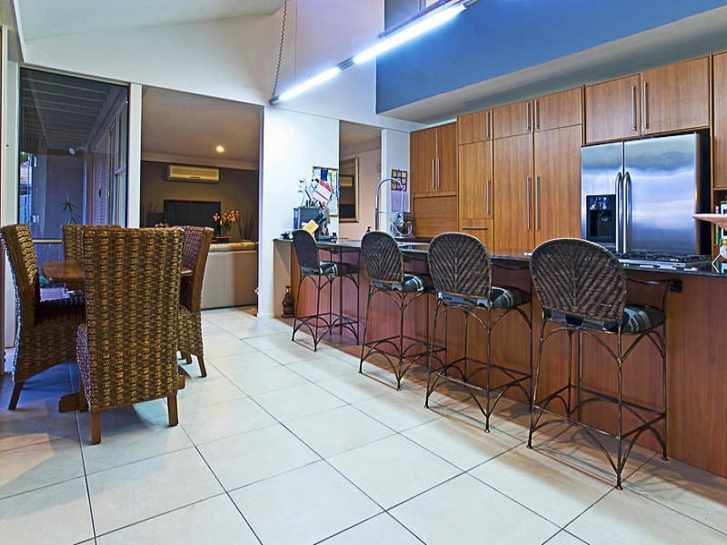 Ashmore QLD 4214