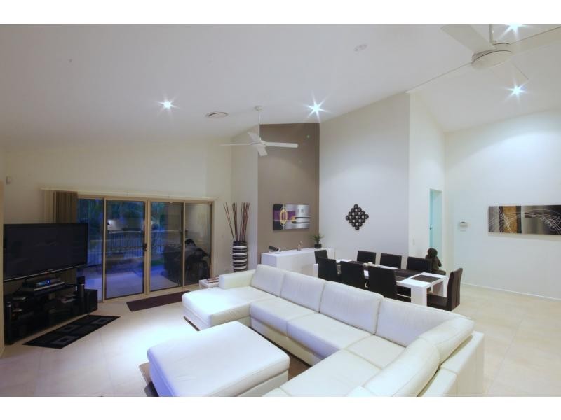 Coombabah QLD 4216