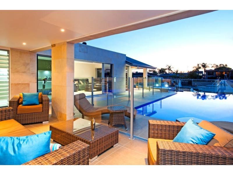 Paradise Point QLD 4216