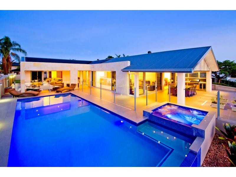 Paradise Point QLD 4216