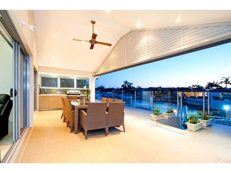 Paradise Point QLD 4216