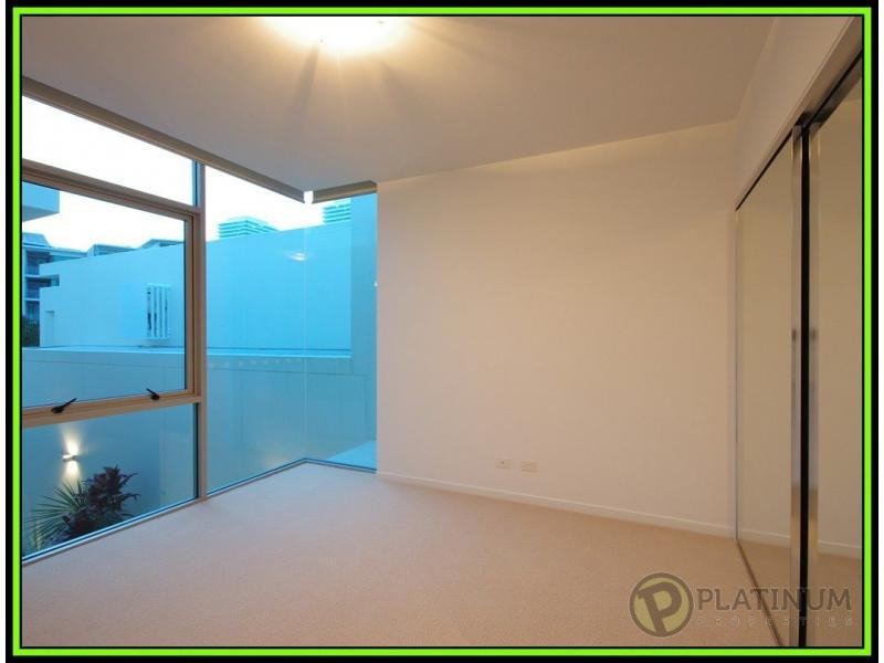 Paradise Point QLD 4216