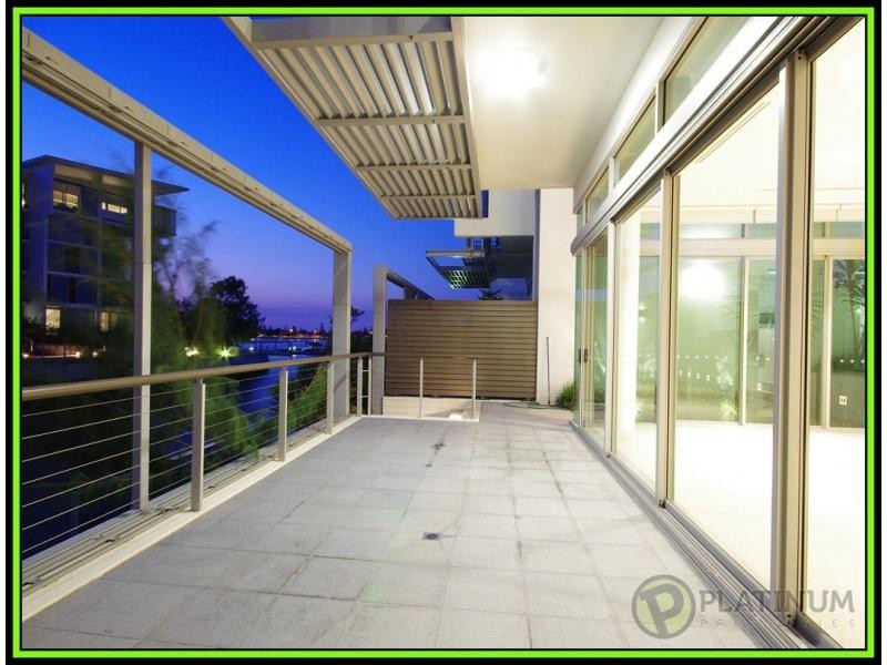 Paradise Point QLD 4216