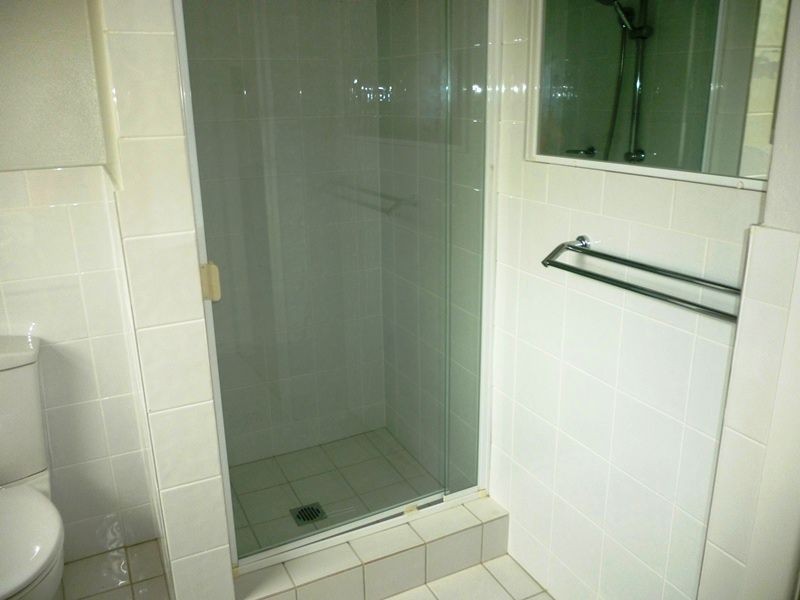 Unit 13/2930 Gold Coast Highway, Surfers Paradise QLD 4217