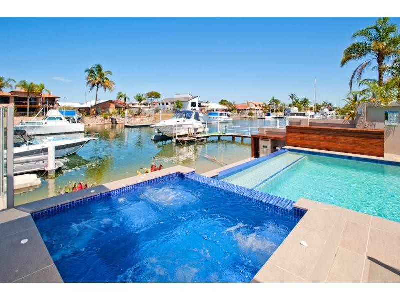 Paradise Point QLD 4216