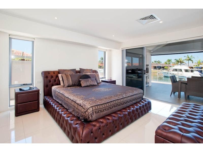 Paradise Point QLD 4216
