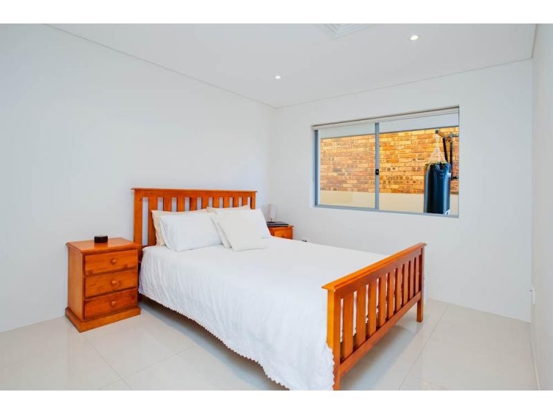 Paradise Point QLD 4216