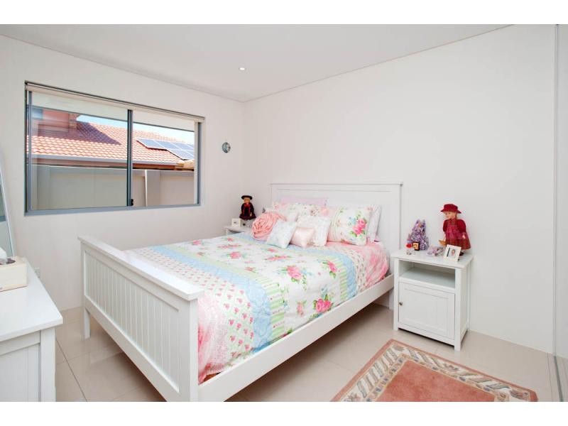 Paradise Point QLD 4216