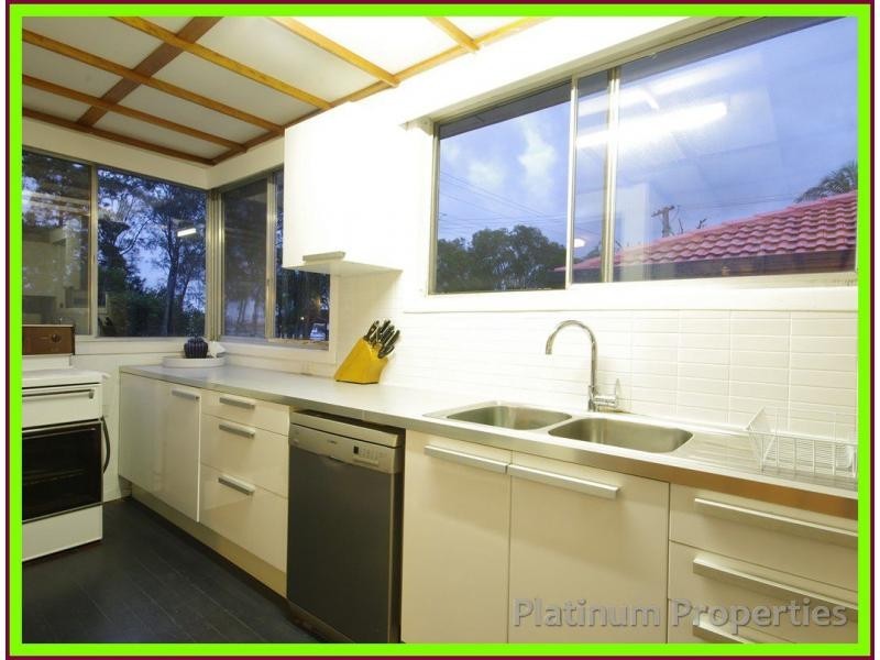 Paradise Point QLD 4216