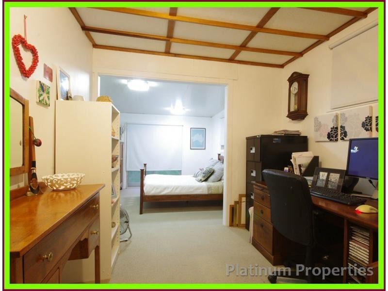 Paradise Point QLD 4216