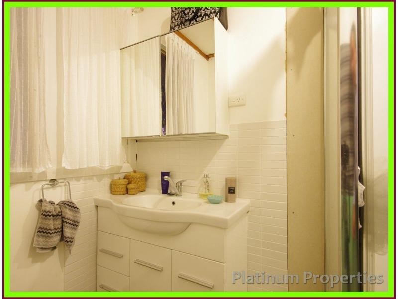 Paradise Point QLD 4216