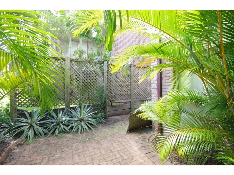 Biggera Waters QLD 4216