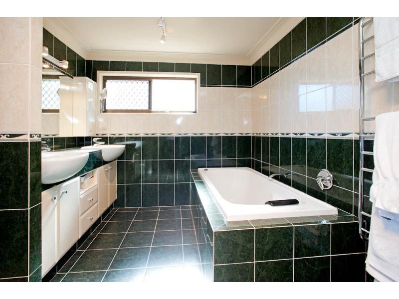 Paradise Point QLD 4216