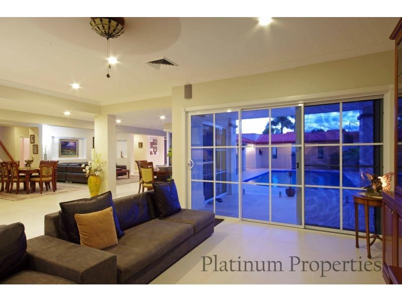 Hope Island QLD 4212