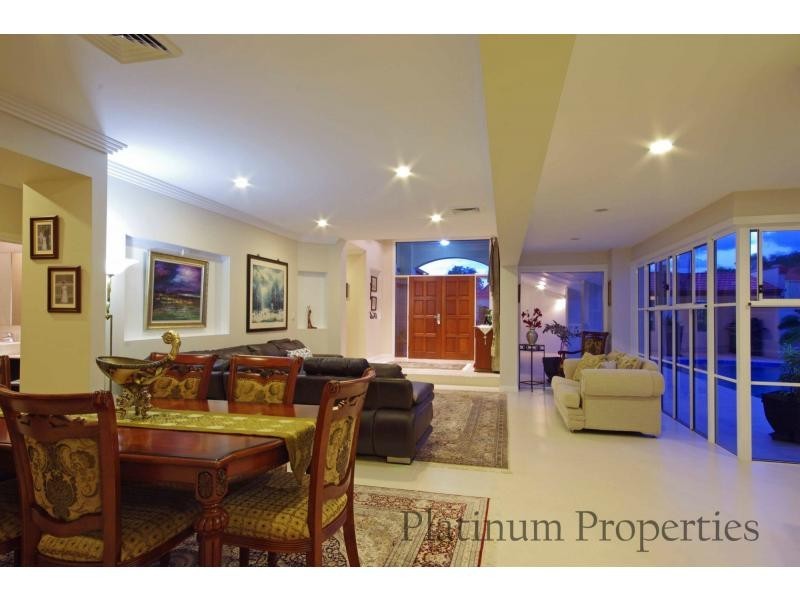 Hope Island QLD 4212